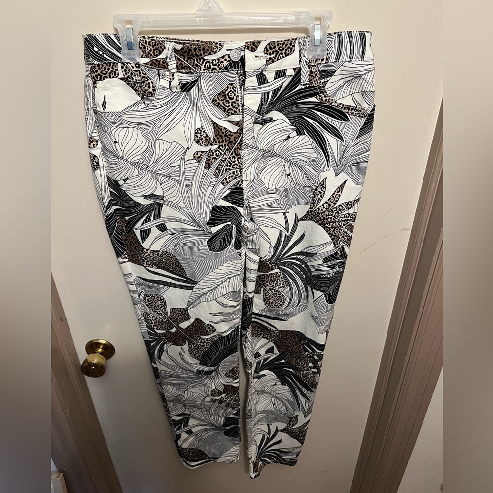 Women’s  Chico’s tropical print pants, size 8R